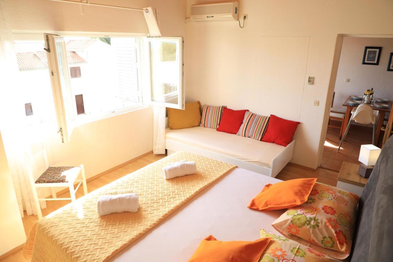 Apartmani Sarlija Pakostane Ngoại thất bức ảnh