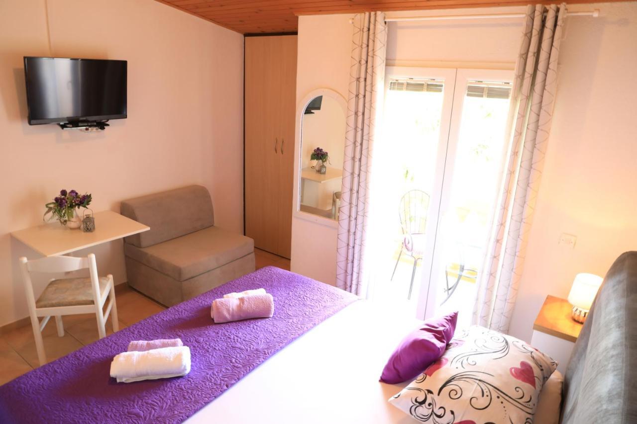 Apartmani Sarlija Pakostane Ngoại thất bức ảnh